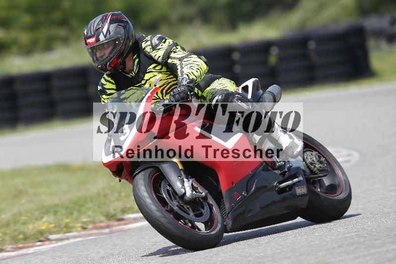 /27 12.06.2025 Ducati Schweiz Trackday Warmup  ADR/blau-bleu/13